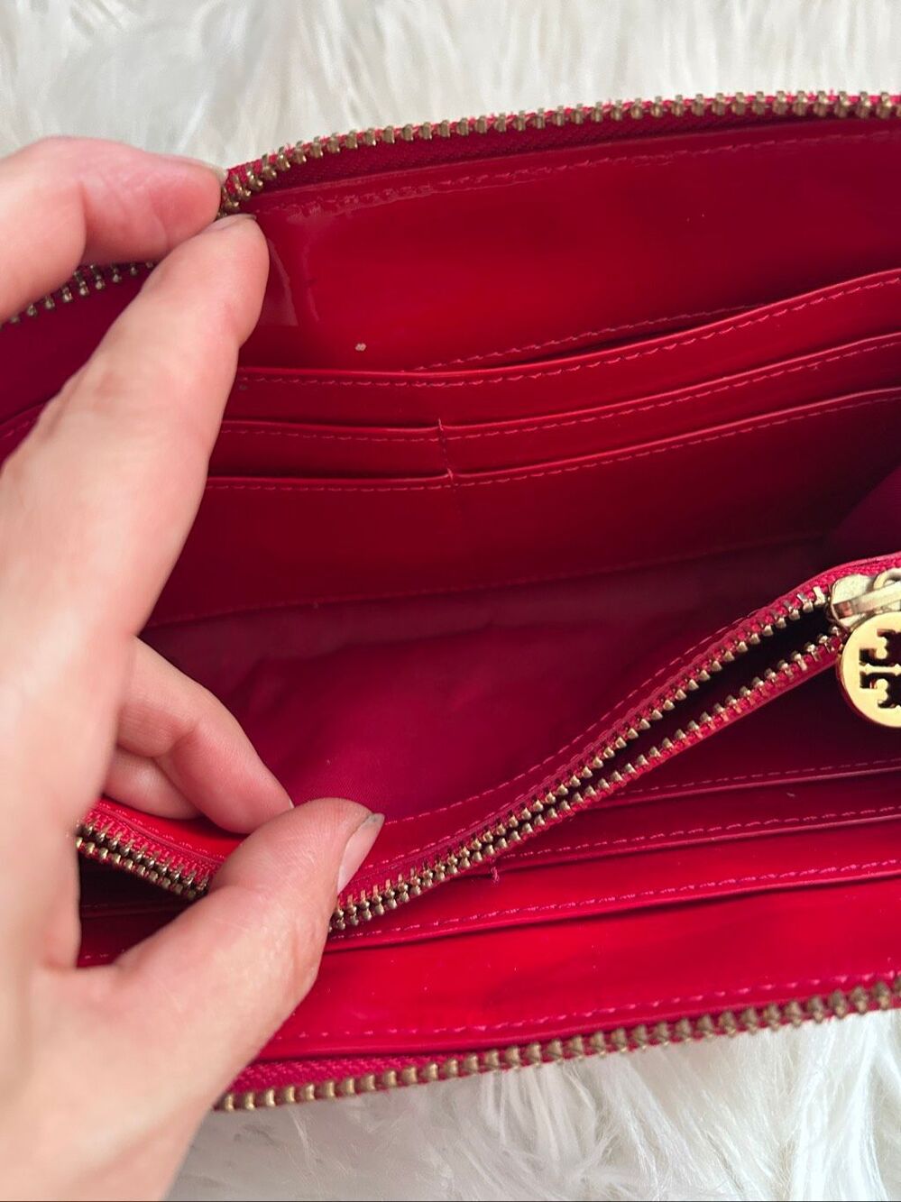 Tory Burch Red Patent Leather Gold Color Zipper Hardware Wallet - Picture 7 of 9